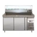 MESA REFRIGERADA PARA PREPARACIÓN DE PIZZA DE ACERO INOX AISI 304 - CON VITRINA PARA INGREDIENTES - PARA CONTENEDORES DE PIZZAS 60 X 40 - VENTILADO - Mod. G-PZ2600TN38 - 2 PUERTAS REFRIGERADAS - TEMPERATURA +2°/+8°C - Medidas cm. A 151 x F 80 x h 144,5 - 