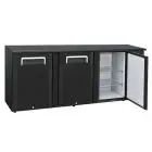 NEVERA BAJOBARRA PARA BEBIDAS - Mod. QB 300 - Temperatura +2°/+8°C - Capacidad lt. 500 - Alimentación MONOFÁSICAV230/1 - POTENCIA W 351 - DIMENSIONES cm. L 208,5 x P 51,5 x h 86 - Peso Kg. 119