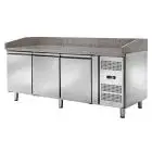 MESA REFRIGERADA PARA PREPARACIÓN DE PIZZA EN ACERO INOX - Para Contenedores o Cajas de PIZZA cm 60 x 40 x 7 H - VENTILADO - Mod. CM3602TN - N. 3 Puertas Refrigeradas - TEMPERATURA -2°/+8°C - Medidas cm. L 202 x P 80 x h 105 - CE