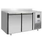 MESA REFRIGERADA CON PETO DE ACERO INOX - VENTILADO - Mod.EPF3462GR-SB-304T - CLASE ENERGÉTICA C - GASTRONORM 1/1 (cm 53 x 32,5) - N. 2 Puertas - Capacidad Lt 280 - TEMPERATURA -22°/-17°C - Dim. cm. L 136 x P 70 x h 95 - CE