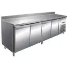 MESA REFRIGERADA CON PETO DE ACERO INOX AISI 304 - VENTILADO - Mod. G-GN4200BT - GASTRONORM 1/1 (cm 53 x 32,5) - N. 4 PUERTAS - CAPACIDAD BRUTA Lt 553 - TEMPERATURA -18º/-22ºC - Medidas cm. A 223 x F 70 x h 96 - CE
