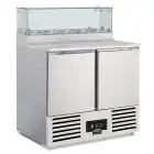 Mesa saladette refrigerada modelo SALADETTE SF 901 GZ, temperatura +2°C / +8°C, capacidad bruta 257 Lt, dimensiones exteriores 900 x 700 x 1180 mm.