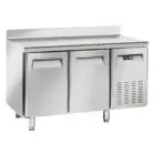 MESA REFRIGERADA CON PETO DE ACERO INOX - PARA SNACK - MOD. SF 2200 - N. 2 PUERTAS - VENTILADO - CAPACIDAD Lt. 230 - TEMPERATURA -22° / -18° C - DIM. cm L 135 x P 60 x H 95 - CE