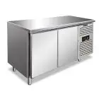 Mesa refrigerada modelo SNACK 2100 ATNF, temperatura -2°C / +8°C, capacidad bruta 260,3 Lt, dimensiones exteriores 1360 x 600 x 860 mm.