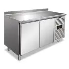 Mesa refrigerada modelo SNACK 2200 ATNF CON ALZATINA, temperatura -2°C / +8°C, capacidad bruta 2603 Lt, dimensiones exteriores 1360 x 600 x 960 mm.