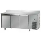 MESA REFRIGERADA CON PETO DE ACERO INOX AISI 304 - VENTILADO - Mod. UG03MBTAL - GASTRONORM 1/1 - N. 3 PUERTAS - Temperatura -18°/-22°C - Medidas cm L 187 x P 71,5 x h 95/102 - CE