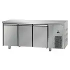 MESA REFRIGERADA DE ACERO INOX AISI 304 - VENTILADO - Mod.UG03MBT - GASTRONORM 1/1 - N. 3 PUERTAS - Temperatura -18°/-22°C - Medidas cm L 187 x P 71,5 x h 85/92 - CE