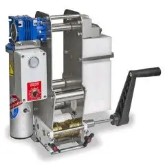 MÁQUINA PARA RAVIOLIS SEMIAUTOMÁTICA CON MOLDES INTERCAMBIABLES - EQUIPADA CON UN MOLDE RECTÁNGULAR, CUADRADO, REDONDO, MEDIA LUNA O TRIÁNGULO - INCLUYE UN EXTRUSOR FIJO DE 2 CORTES