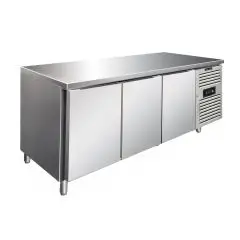 MESA REFRIGERADA DE ACERO INOX AISI 304 - VENTILADO - Mod CXF3100BT - GASTRONORM 1/1 (cm 53 x 32,5) - N 3 PUERTAS - CAPACIDAD Lt 358 - TEMPERATURA -18°/-22°C - Dim cm L 179,5 x P 70 x h 86