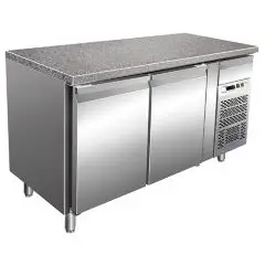 MESA REFRIGERADA DE ACERO INOX AISI 304 - PASTELERÍA - VENTILADO - Mod. G-PA1500TNGR7 - ENCIMERA DE GRANITO - N. 2 PUERTAS - CAPACIDAD BRUTA Lt 413 - TEMPERATURA -2°/+8°C - Dim. cm L 150,5 x P 80 x h 87 - CE