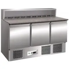 Mesa refrigerada para preparación de pizza y ensaladas de acero inox AISI 304 - Mod G-PS903 - Gastronorm 1/1 (cm 53 x 32,5) - Estático - 3 puertas refrigeradas - Temperatura +2°/+8°C - Medidas cm L 136,5 x P 70 x 110 H