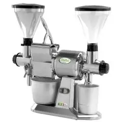 MOLINILLO DE CAFÉ, DE ESPECIAS Y RALLADOR - MOD. MCMPGR CGPT - Producción horaria CAFÉ/QUESO Kg 10/50 - Alimentación V 230/400/50-60Hz TRIFÁSICA - Potencia Kw 0,75 (0,1 Hp) - Medidas Cm A 26 x F 65 x h 65 - Homologación CE