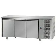 MESA REFRIGERADA DE ACERO INOX AISI 304 - VENTILADO - Mod. UG03MGN - GASTRONORM 1/1 - N. 3 PUERTAS - Temperatura 0°/+10°C - Medidas cm. L 187 x P 70 x h 85/92 - CE