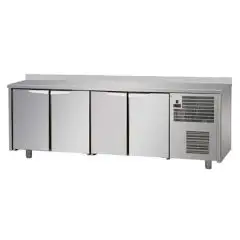 MESA REFRIGERADA CON PETO DE ACERO INOX AISI 304 - Mod. UG04M60AL - VENTILADAS - N. 4 PUERTAS - Temperatura 0°/+10°C - Medidas cm. L 236 x P 60 x h 95/102 - CE