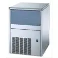 FABRICADOR DE HIELO EN CUBITOS LLENOS con SISTEMA SPRAY - Cod. TM90 - Tipo de cubito S/M/L/E - Cubitos de gr. 14/17/32/41 - PRODUCCIÓN hasta kg 46/24 h - Medidas cm L 49,7 x P 59,2 x H 79,7 - Norma CE