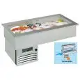 EXPOSITOR REFRIGERADO EMPOTRABLE PARA PESCADO Y CARNE - MOD. SINFONIA BAHIA - TEMPERATURA °C -2/0 - REFRIGERACIÓN ESTÁTICA - CÚPULA CON ELEVACIÓN ELÉCTRICA - Alimentación monofásica V 230/1/50 Hz - GAS REFRIGERANTE R290 - CUBA DE ACERO INOX AISI 316 RESIS