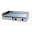 FRYTOP ELÉCTRICO DE SOBREMESA - Mod. GHN 75L - Superficie lisa - Placa de cocción cm 72,5x40 - Potencia kW 4,4 - Alimentación monofásica - Medidas cm A 73,5 x F 53 x 24,5h - Homologación CE