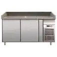 MESA REFRIGERADA PARA PREPARACIÓN DE PIZZA DE ACERO INOX AISI 304 - PARA CONTENEDORES PIZZAS cm 60x40 - VENTILADO - Mod. G-PZ2600TN - N. 2 PUERTAS - TEMPERATURA +2°/+8°C - Medidas cm A 151 X F 80 X h 100 - CE