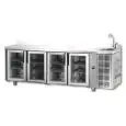 MESA REFRIGERADA CON PETO DE ACERO INOX AISI 304 - Mod. UG04MPVLAL - ENCIMERA CON FREGADERO - VENTILADO - GASTRONORM 1/1 - N. 4 PUERTAS DE CRISTAL - Temperatura 0°/+10°C - Medidas cm. L 232 x P 70 x h 115/120 - CE