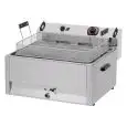 FREIDORA ELÉCTRICA DE SOBREMESA PARA PASTELERÍAS - CON GRIFO - LÍNEA BECK - Mod. FPR 30 - Capacidad de aceite lt. 30 - Potencia kW 15 - Alimentación trifásica - Dimensiones cm L 67 x P 65 x 37h - CE