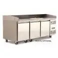 MESA REFRIGERADA PARA PREPARACIÓN DE PIZZA EN ACERO INOX - Mod. FQG4596GR - PARA CAJAS DE PIZZA cm 60x40 - VENTILADO - N. 3 Puertas - Temperatura 0°/+8°C - Dim. cm. L 201 x P 80 x h 100/160 - CE
