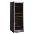 VITRINA REFRIGERADA PARA VINOS - MOD. CW 400 - VENTILADO - TEMPERATURA +5/+18 °C - N. 1 PUERTA ACRISTALADA - ESTRUCTURA DE CHAPA BARNIZADA NEGRA - CAPACIDAD Lt 469 - POTENCIA W 165 - ALIMENTACIÓN MONOFÁSICA 230/50HZ - DIMENSIONES cm L 59,5 x P 72 x H 176,