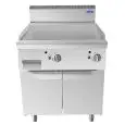 FRY TOP A GAS CON PLACA LISA INOX - Mod. CV7I8IHC - COMPARTIMIENTO CON PUERTAS BATIENTES - Potencia kW 14 - Medidas cm L 80 X F 70 X H 108,5 - Homologación CE