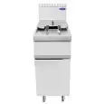 FREIDORA A GAS - LINEA COOK - Mod. CV9I4HH - N. 1 CUBA LT. 21 DE ACEITE - COMPARTIMIENTO CON PUERTA BATIENTE - Potencia kW 17 - Medidas cm L 40 X P 90 X H 114 - Homologación CE