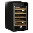 Expositor refrigerado para vinos con 130 litros de capacidad y temperatura de +5 a +20 °C Ucinque CW 405