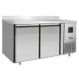 MESA REFRIGERADA CON PETO DE ACERO INOX - VENTILADO - Mod.EPF3462GR-SB-304T - CLASE ENERGÉTICA C - GASTRONORM 1/1 (cm 53 x 32,5) - N. 2 Puertas - Capacidad Lt 280 - TEMPERATURA -22°/-17°C - Dim. cm. L 136 x P 70 x h 95 - CE
