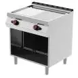 PLANCHA FRYTOP DE GAS - MOD. FTG72MF - Placa 1/2 lisa y 1/2 acanalada - Compartimento abierto - Potencia kW 14 - Dimensiones: cm L 80 x P 70 x H 90 - CE