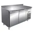 MESA REFRIGERADA CON PETO DE ACERO INOX AISI 304 - VENTILADO - Mod. G-GN2200BT - GASTRONORM 1/1 (cm 53 x 32,5) - N. 2 PUERTAS - CAPACIDAD BRUTA Lt 282 - TEMPERATURA -18º/-22ºC - Medidas cm. A 136 x  F 70 x h 96 - CE