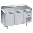 MESA REFRIGERADA CON PETO DE ACERO INOX AISI 201 - PASTELERÍA - VENTILADO - Mod. G-PA2200TN-FC - 2 PUERTAS - CAPACIDAD BRUTA Lt 390 - TEMPERATURA -2°/+8°C - Medidas cm. A 151 x F 80 x h 95 - CE