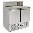 MESA REFRIGERADA PARA PREPARACIÓN DE PIZZA Y ENSALADAS DE ACERO INOX AISI 201 - Mod. G-PS900-FC - ESTÁTICO -GASTRONORM 1/1 (cm 53 x 32,5) - 2 PUERTAS REFRIGERADAS - TEMPERATURA +2°/+8°C - Medidas cm. A 90 x F 70 x h 107,5 - CE