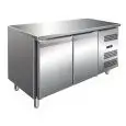 MESA REFRIGERADA DE ACERO INOX AISI 201 - VENTILADO - Mod GN2100TN - GASTRONORM 1/1 (cm 53 x 32,5) - N 2 PUERTAS - CAPACIDAD Lt  282 - TEMPERATURA +2°/+8°C - Medidas cm L 136 x P 70 x h 85