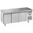 Mesa refrigerada de acero inox AISI 201 - Mod M-GN3100BT-FC - Gastronorm 1/1 (cm 53 x 32,5) - Ventilada - 3 puertas - Capacidad bruta 417 litros - Temperatura -18°/-22°C - Medidas cm L 179,5 x P 70 x H 85