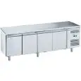 Mesa refrigerada de acero inox AISI 201 - Mod M-GN4100BT-FC - Gastronorm 1/1 (cm 53 x 32,5) - Ventilada - 4 puertas - Capacidad bruta 553 litros - Temperatura -18°/-22°C - Medidas cm L 223 x P 70 x H 85