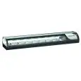 EXPOSITOR VITRINA REFRIGERADO DE SOBREMESA PARA SUSHI - Mod. RS80 - Temperatura 0°/+5°C - Capacidad 8 x GN1/3 - Alimentación MONOFÁSICA V230/1 - Potencia W 137 - Medidas mm. A 1797 x F 357 x h 240 - Peso Kg. 37