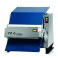 LAMINADORA - Para pastas de azúcar, masa de avellanas, chocolate plástico - MOD. 2300/SP600 - 1 PAREJA DE RODILLOS - Alimentación monofásica 230v/50hz - Potencia Kw 0,37 - rodillos cm 60 - Homologación CE