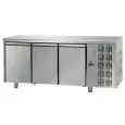 MESA REFRIGERADA DE ACERO INOX AISI 304 - VENTILADO - Mod. UG03MGN - GASTRONORM 1/1 - N. 3 PUERTAS - Temperatura 0°/+10°C - Medidas cm. L 187 x P 70 x h 85/92 - CE