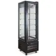 Vitrina de pastelería cuatro lados de cristal modelo VICTORIA 45 NFN BLACK, temperatura -18°C / -22°C, capacidad bruta 258 Lt, dimensiones externas 650 x 650 x 1950 mm.